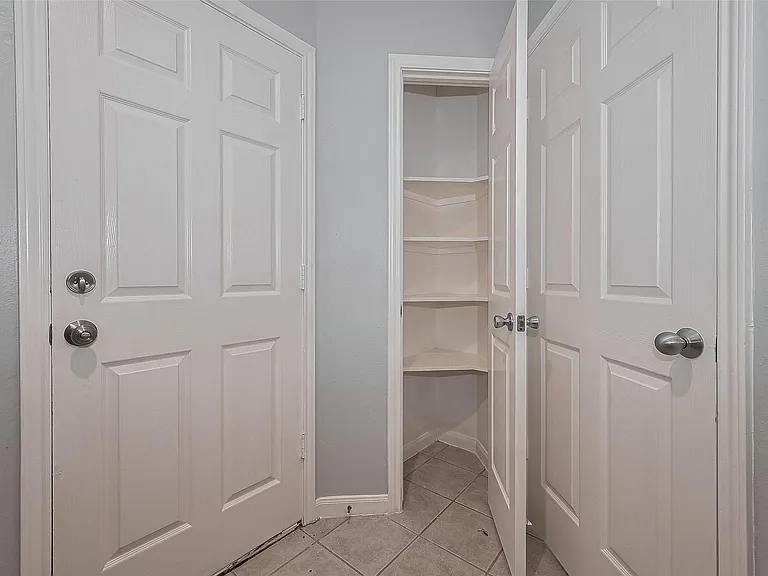 9631 Highland Pointe Dr — Photo 23