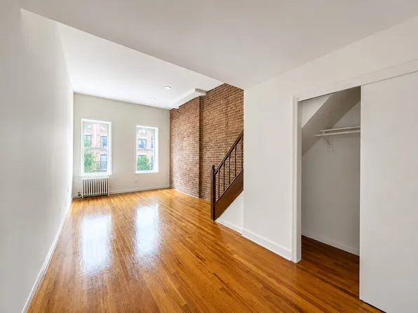 353 Amsterdam Avenue image 1 of 14