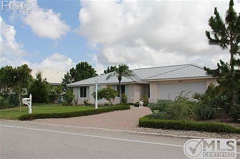 1st image of 9840 Cypress Lake Dr