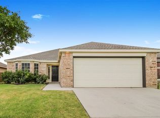 745 Poncho Ln, Haslet, TX 76052
