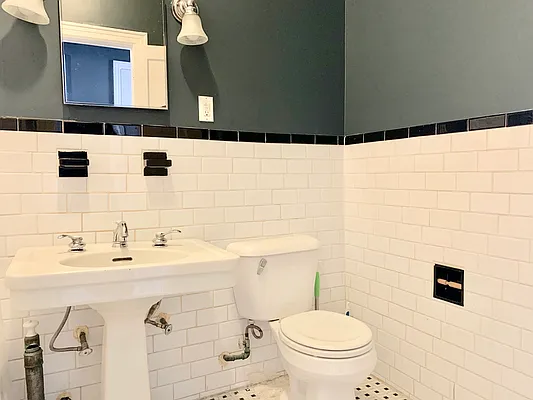 Rented by A P Realty Group NY LTD | media 18