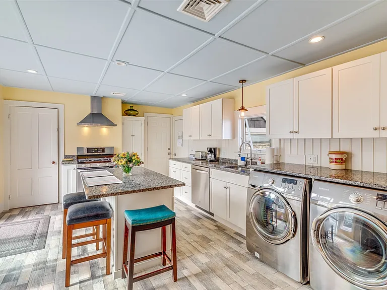 33 Union St #2 — Photo 8