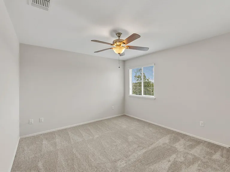 301 Serpentine Ln — Photo 27