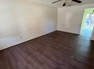 2925 N Susan Carol Ln, Fayetteville, AR 72703