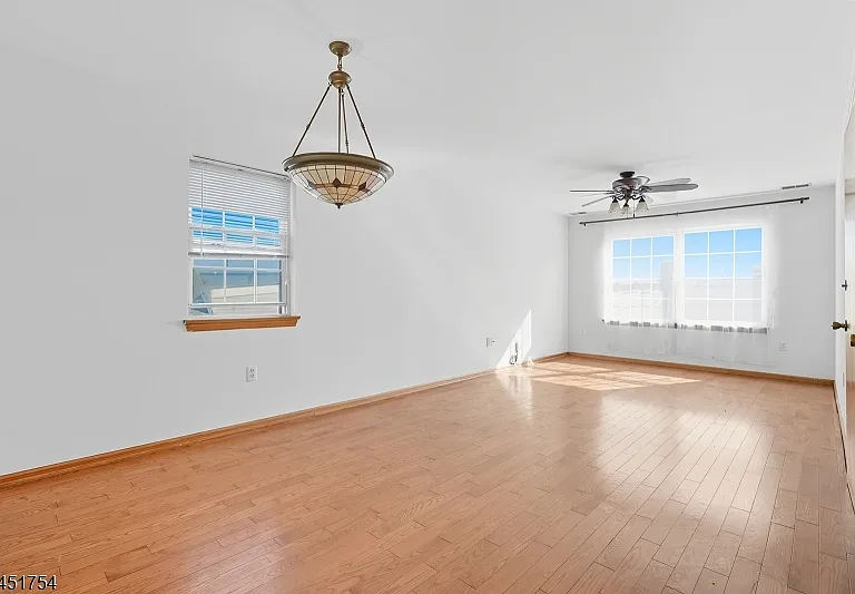 87 Cottage St — Photo 3