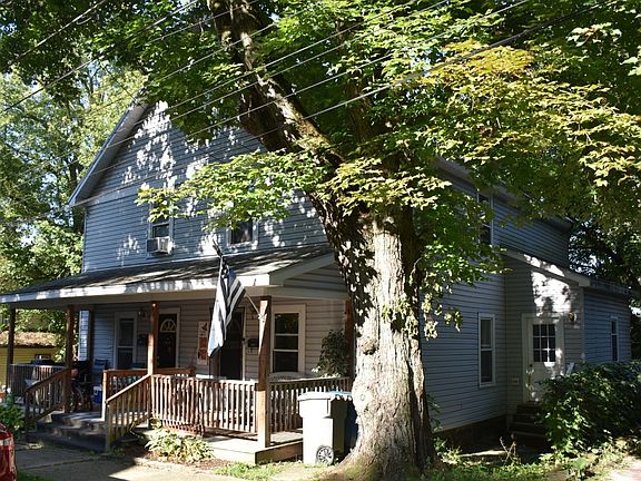 2nd image of 1000-1002 Catherine St