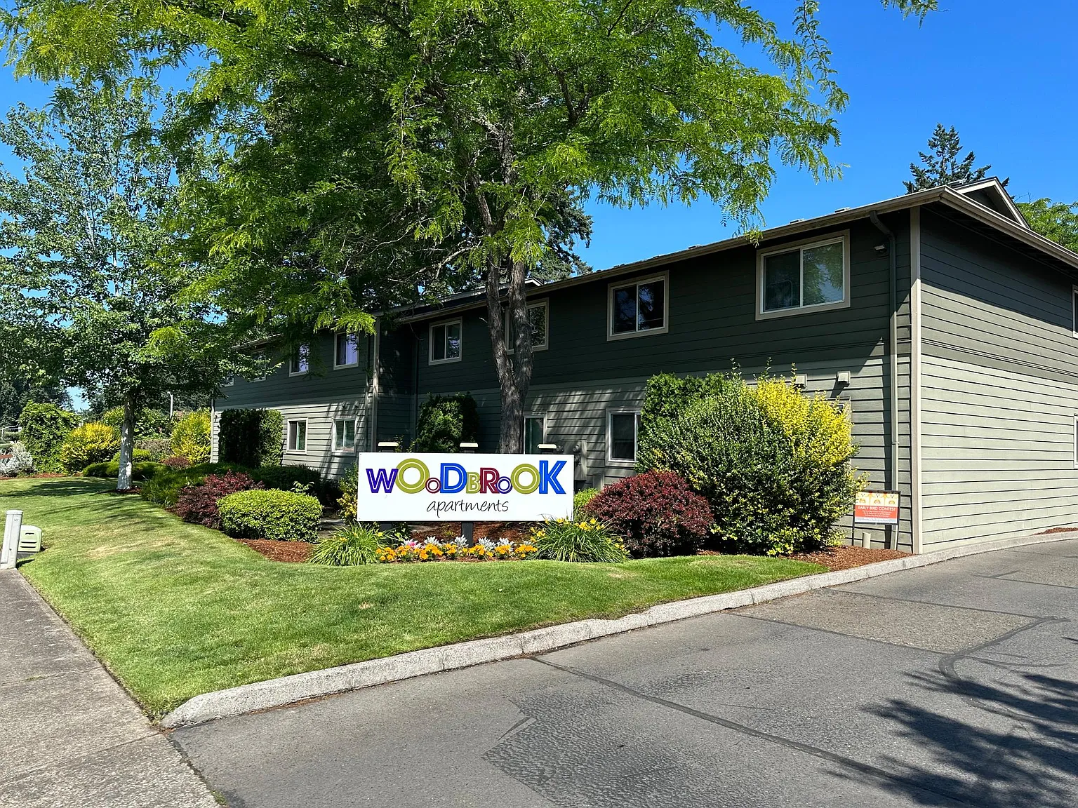2 bed, 900 sqft, $1,399 — Photo 4