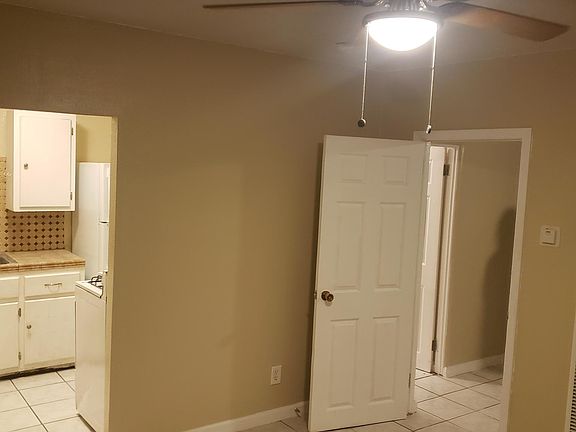 3rd image of 15073 La Mesa St
