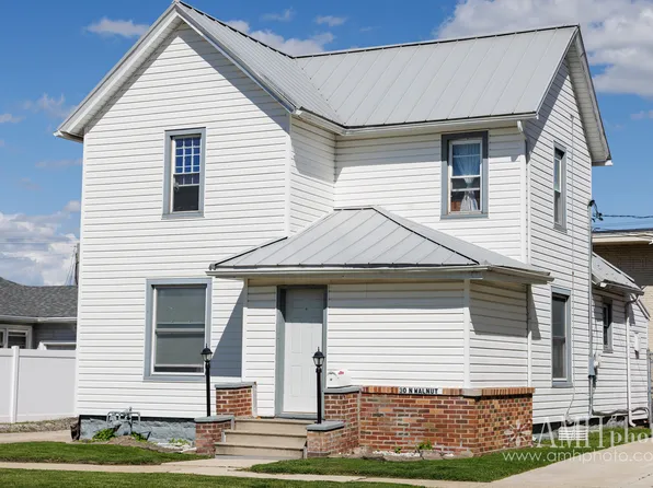 30 N Walnut St, Manteno, IL 60950
