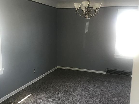 3rd image of 4124 W 160th St