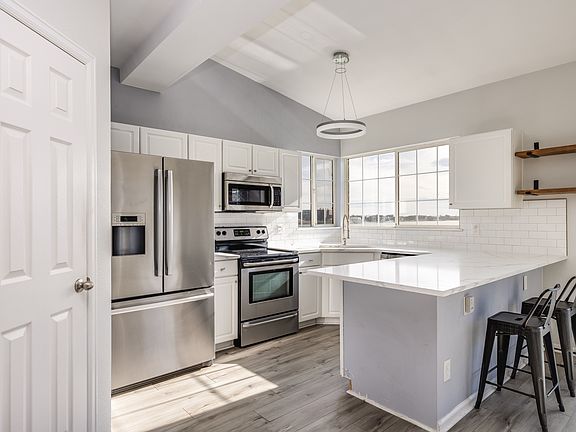 2nd image of 6850 Xavier Cir Unit 8