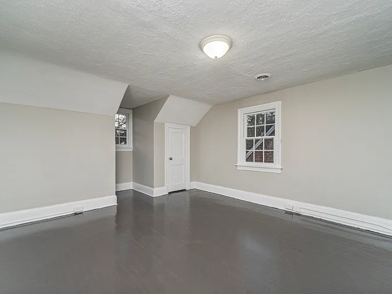 3509 Delaware Ave — Photo 19