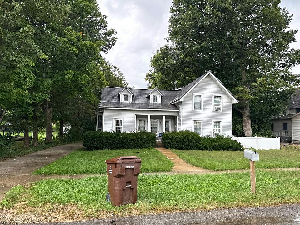 1st image of 120 S Main St