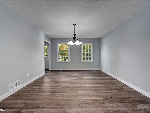 5th image of 2705 Glenbury Ln
