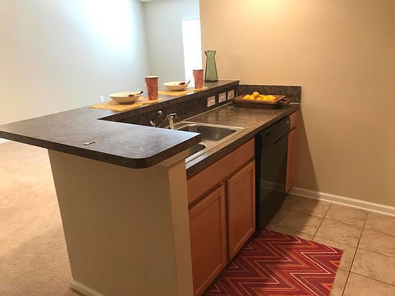 3rd image of 7060 Deer Lodge Cir Unit 109