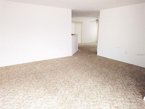 3rd image of 2855 Woodsmere Ct