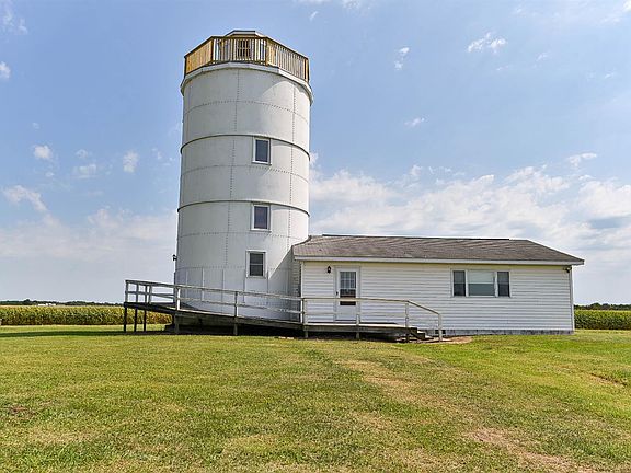 4th image of 3820 S County Road 350 E