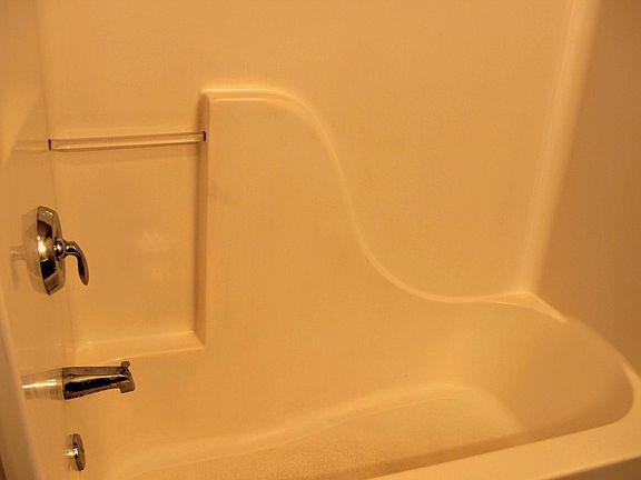 5th image of 135 Lee Dr APT 6