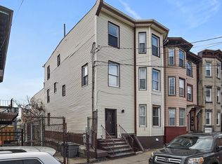 143 London St, East Boston, MA 02128