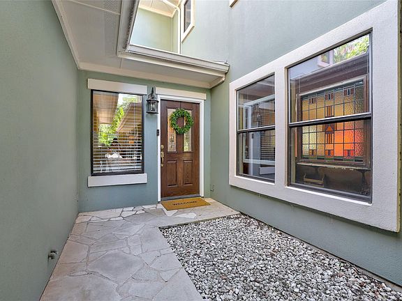 2nd image of 4704 Milburn Ln #A