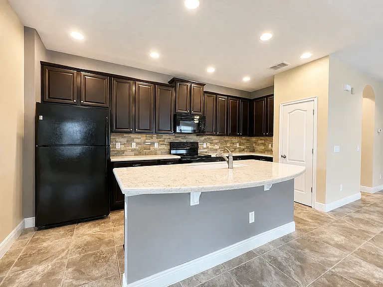 8146 Jailene Dr — Photo 6