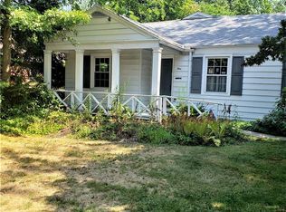 1 Holmes Pl, Fredonia, NY