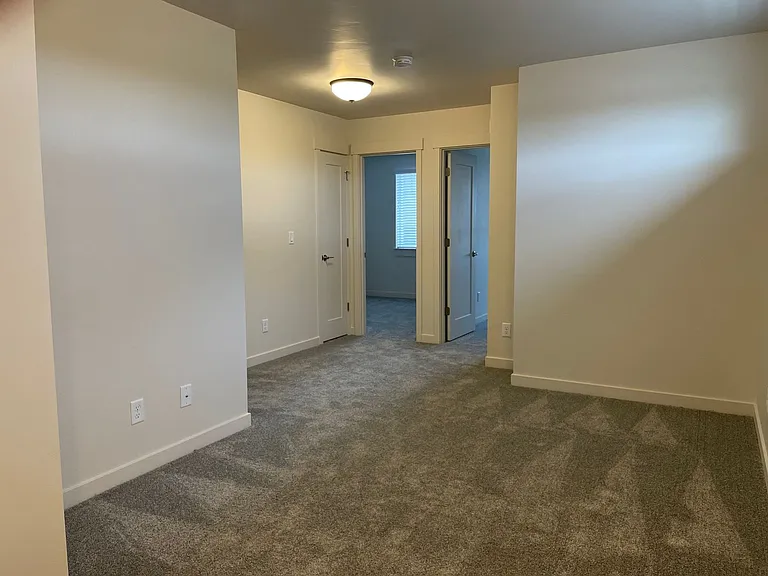 2598 NW Spruce Cone Ln — Photo 8
