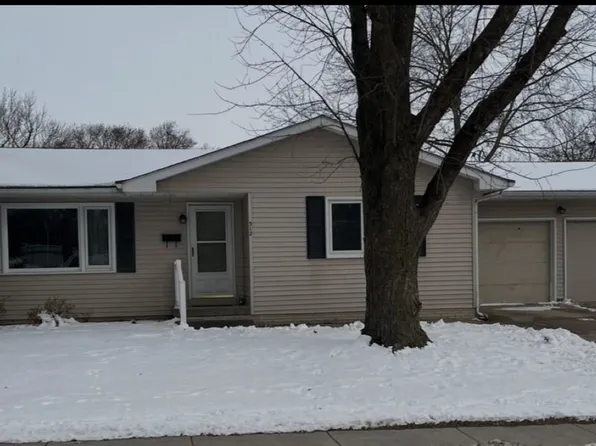 312 S 1st Ave, Iowa City, IA 52245