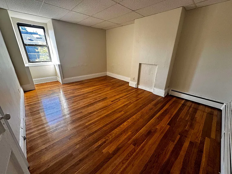 179.5 Harvard St #3-5 — Photo 1