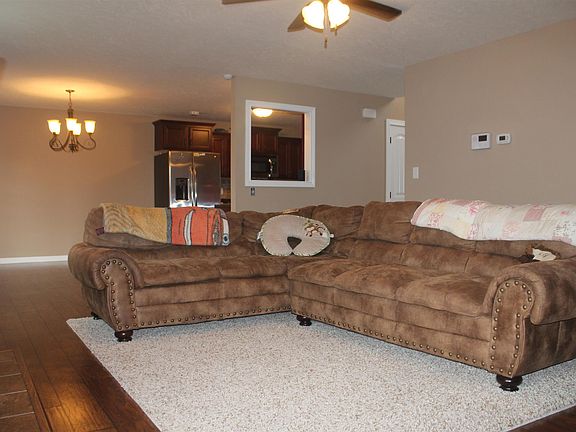 4th image of 1290 Eagles View Dr