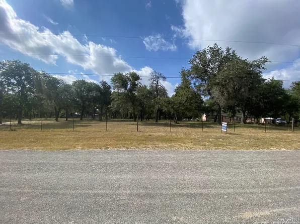 341 Lost Trail Cir LOT 65, La Vernia, TX 78121