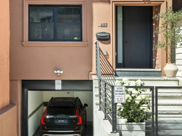 493 Hancock Street image 3 of 25