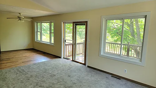 4398 Manhattan W Photo 1