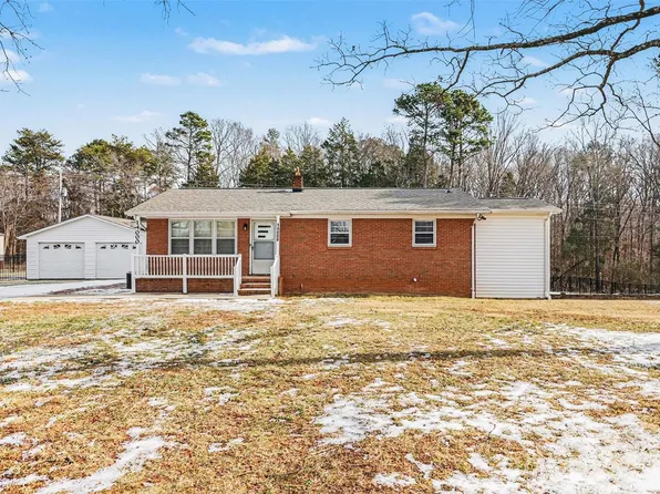 14000 Lawther Rd, Huntersville, NC 28078