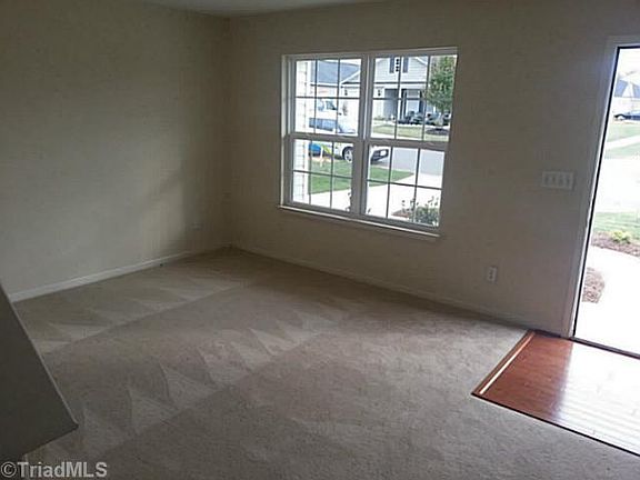3rd image of 1123 Langston Dr