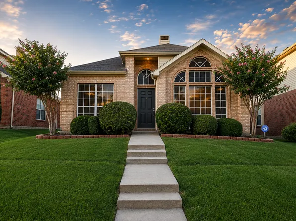 1316 Mae Dr, Carrollton, TX 75007