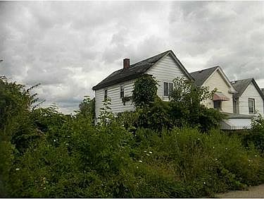 2nd image of 611 Park Ave