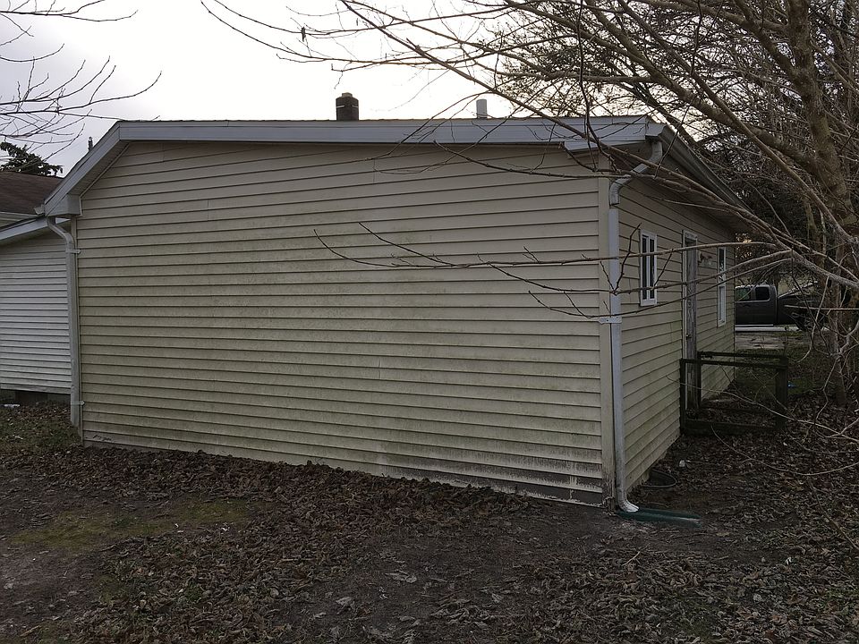 2nd image of 6 Booker St