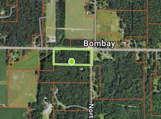 4489 N Sturgeon Rd, Midland, MI 48642