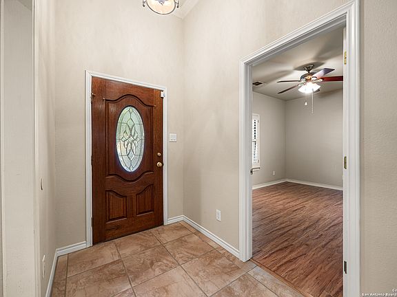 5th image of 1508 Circle Oak