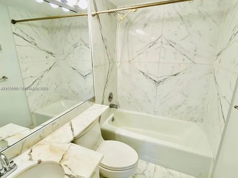 155 Ocean Lane Dr #504 — Photo 15