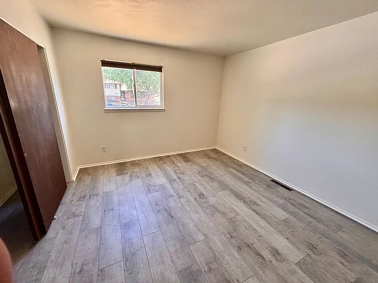3824 Manchester St — Photo 12
