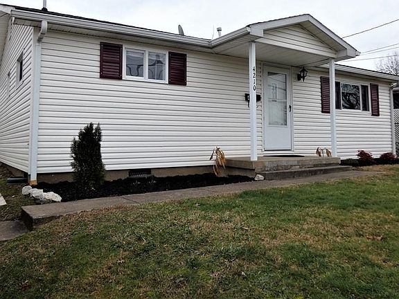 2nd image of 4210 Lincoln St