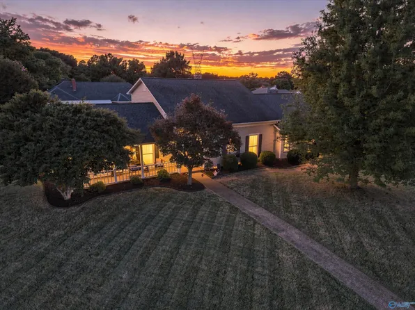 2301 Warwick Ave SW, Decatur, AL 35603