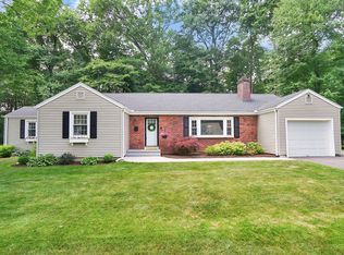 29 Seneca Rd, West Hartford, CT 06117