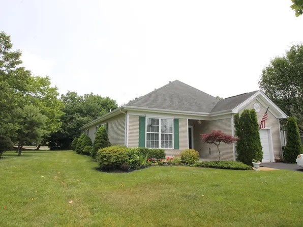 579 Carlisle Ln, Galloway, NJ 08205