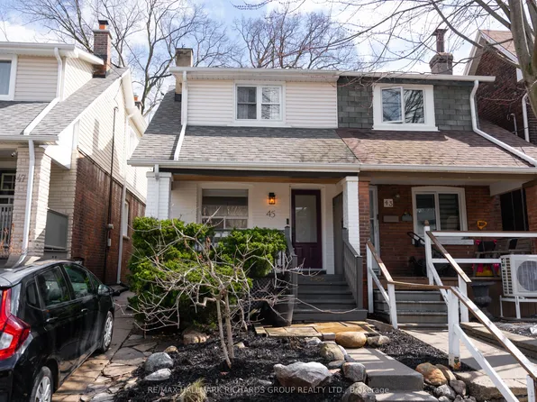 45 Devon Rd, Toronto, ON M4E 2J7