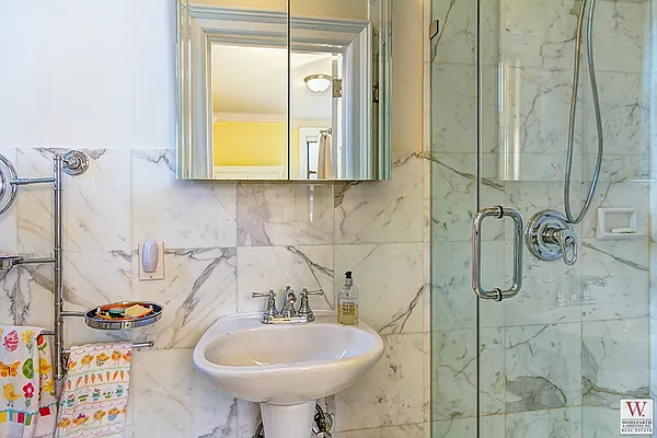 Sold by Wohlfarth & Associates Inc | media 15