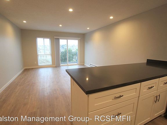 3rd image of 4140 Cesar Chavez St APT 11