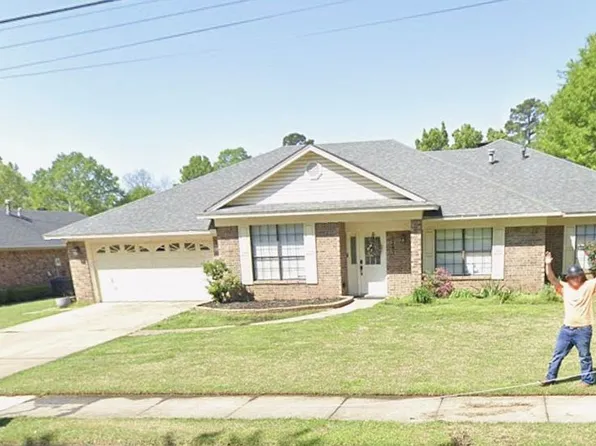 4207 Pinson Dr, Texarkana, AR 71854